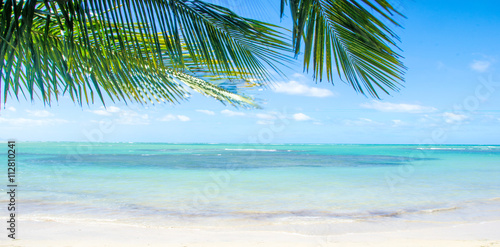 Traumurlaub an einem einsamen Strand in der Karibik   
