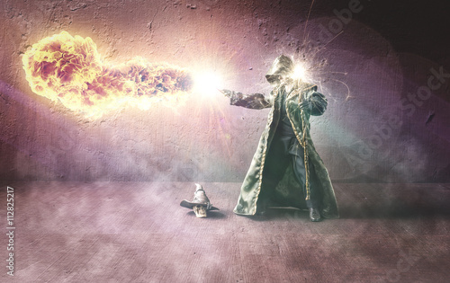 Fotografie Wizard throwing a fireball