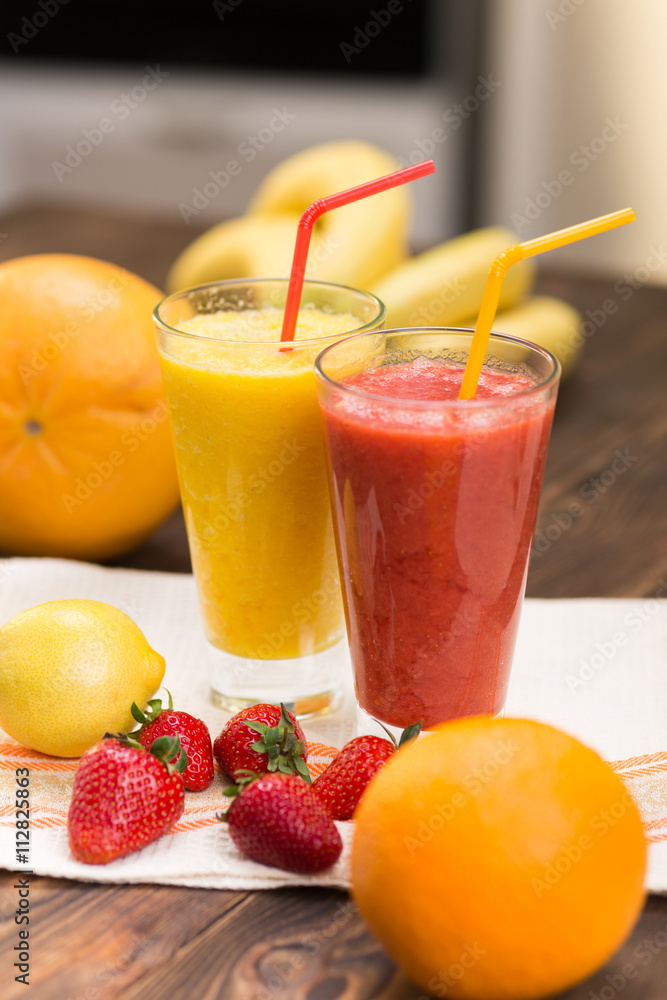 Fresh fruit smoothies Fresh fruit smoothies