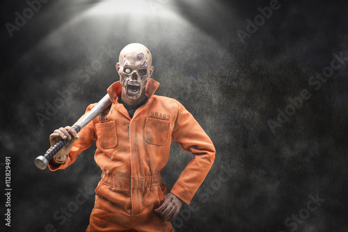 Zombie with baseball bat © brunogm