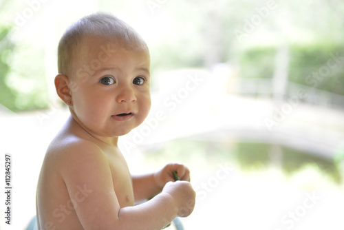 Portrait D Un Bebe Petite Fille Surprise Stock Photo Adobe Stock