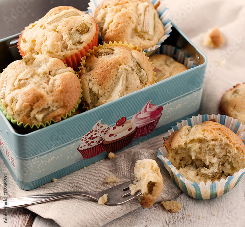 Rhabarber muffins in einer Box
