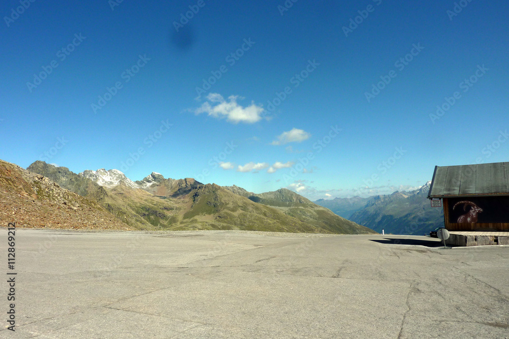 Obraz premium Straße ins Kaunertal