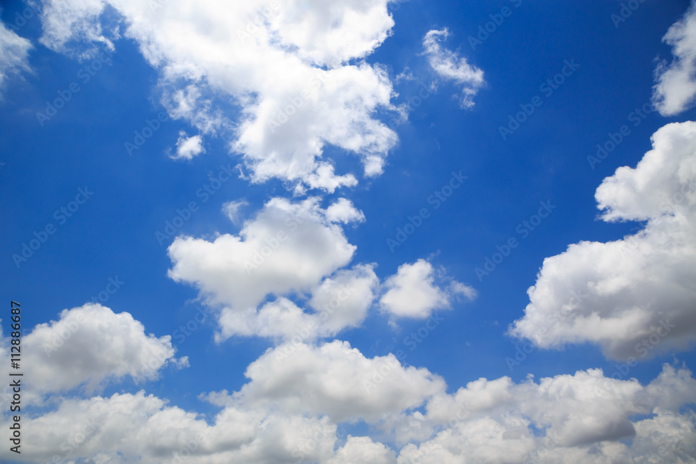 Fototapeta premium Blue sky with clouds background 