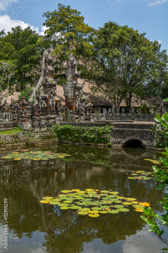 Fototapeta Naklejka Na Ścianę i Meble -  Temple d'Aman Ayun, Bali