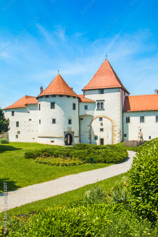      City park and old castle in Varazdin, Croatia, originally built in the 13th century 