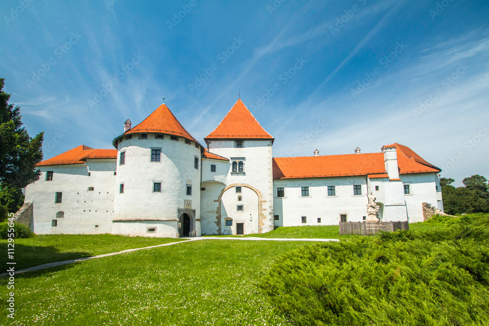      City park and old castle in Varazdin, Croatia, originally built in the 13th century 