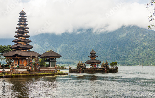 Pura Ulun Danu Bratan, Hindu temple on lake, Bali