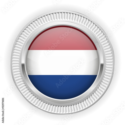Runder Button mit niederländische Flagge und silber Rand