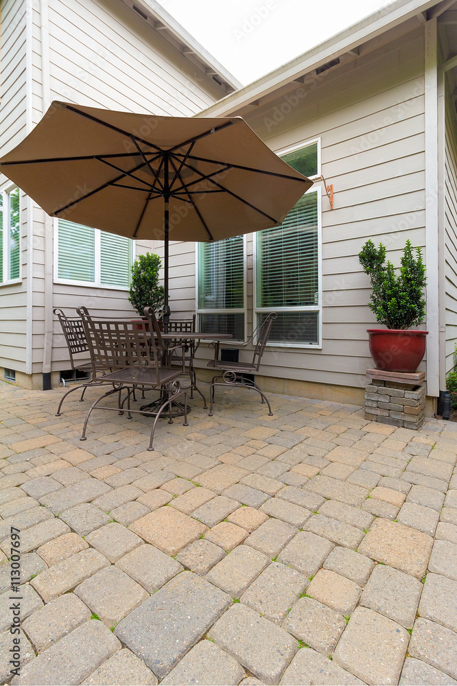 Obraz premium Patio ogrodowe z meblami