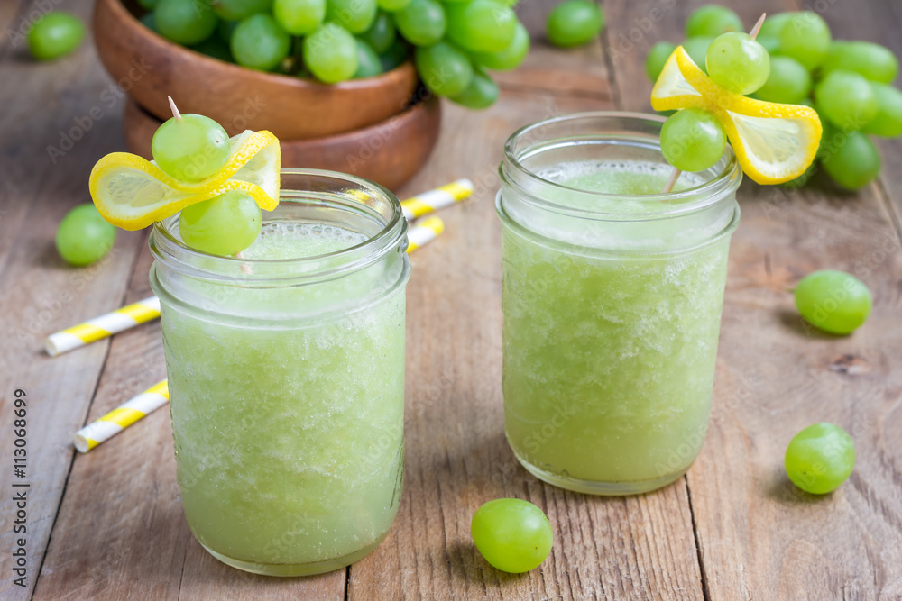 Healthy smoothie with green grape, lemon and honey Healthy smoothie with green grape, lemon and honey