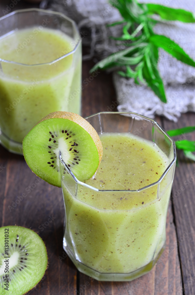Kiwi Smoothie, Healthy Drink Kiwi Smoothie, Healthy Drink