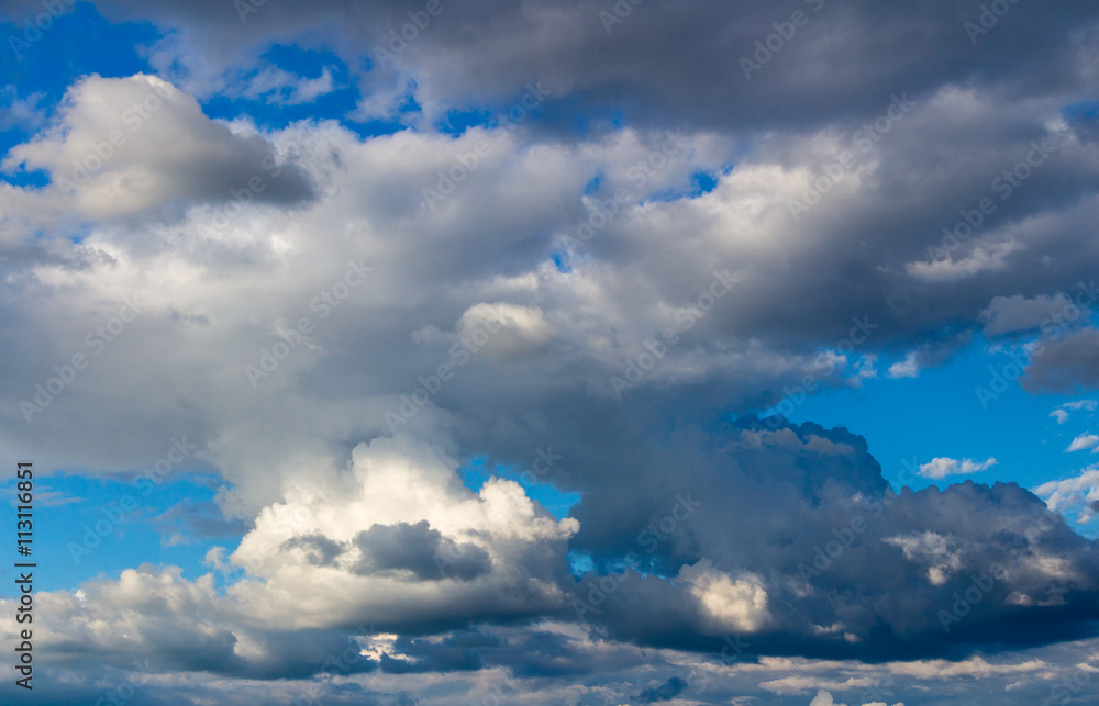 Fototapeta premium Dark storm clouds before rain