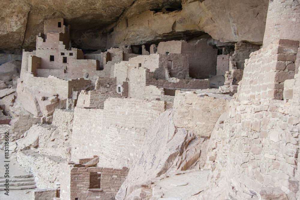 Cliff Palace, ancient puebloan village of houses and dwellings in Mesa Verde National Park, New Mexico,  USA