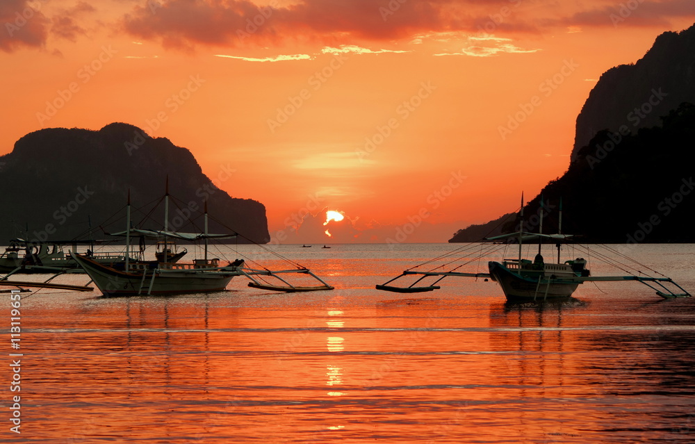 Sunset on a tropical island. El Nido. Philippines.