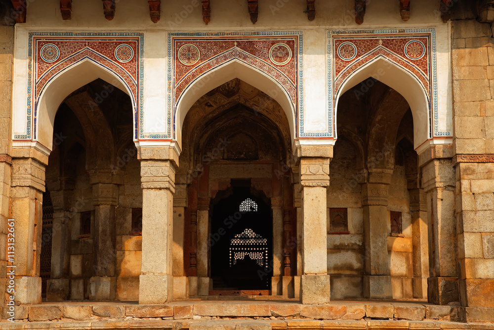 Φωτογραφία Ali Isa Khan tomb at the Humayuns tomb complex in Delhi, India .