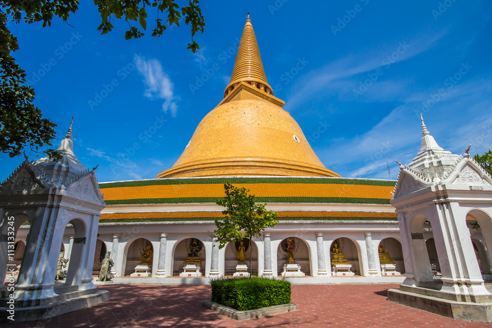 Wat Phra Pathom Chedi  blue sky in Thailand