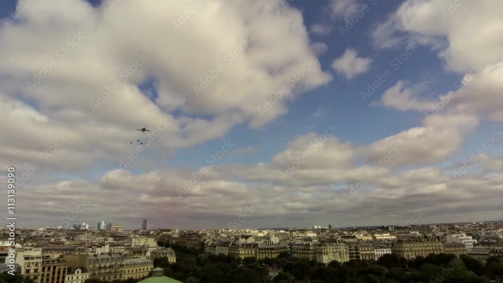 Défilé Aérien sur les Champs Élysées Défilé Aérien sur les Champs Élysées