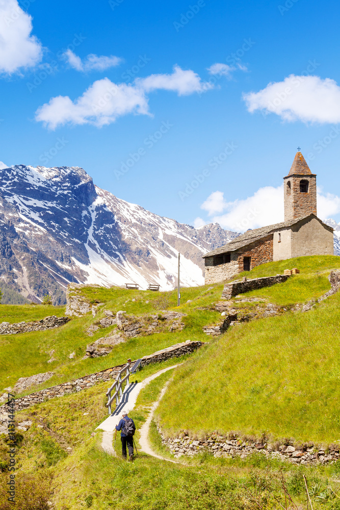 Chiesetta di San Romerio (1106) - Valle di Poschiavo - Canton Grigioni - Svizzera 
