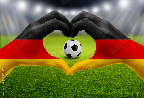 Deutsche Herzhand