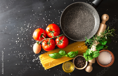 Obraz na plátně tutto il necessario per la pasta