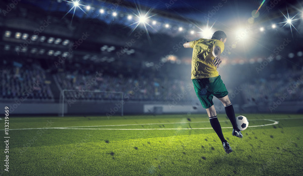 Naklejka premium Soccer forward player 