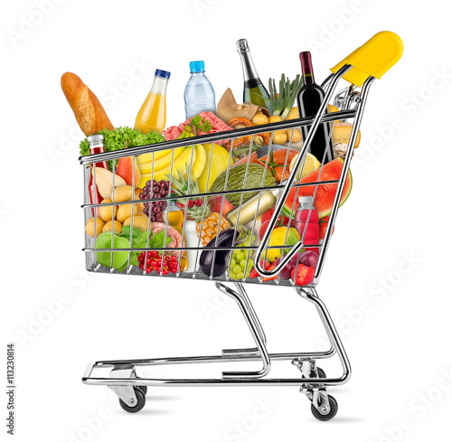 shopping cart filled with fresh tasty food isolated on white background / EInkaufswagen gefüllt mit leckeren frischen Lenbensmitteln isoliert 