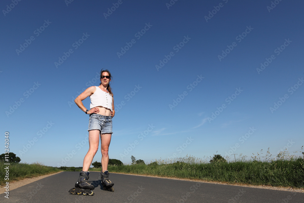 Obraz premium Rollerblading woman