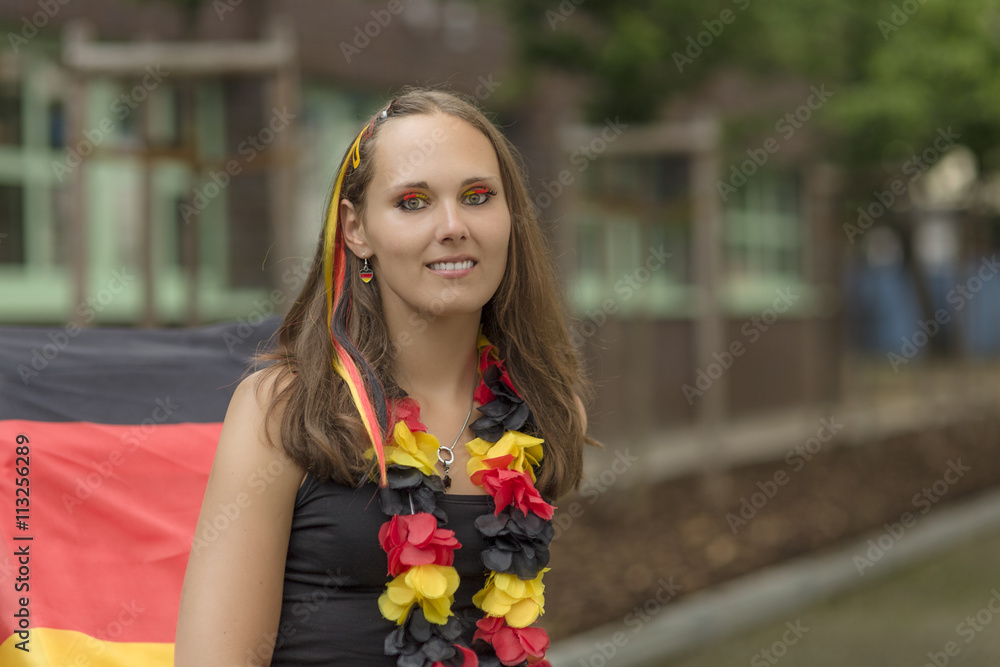Fototapeta premium Svenja als Fußballfan