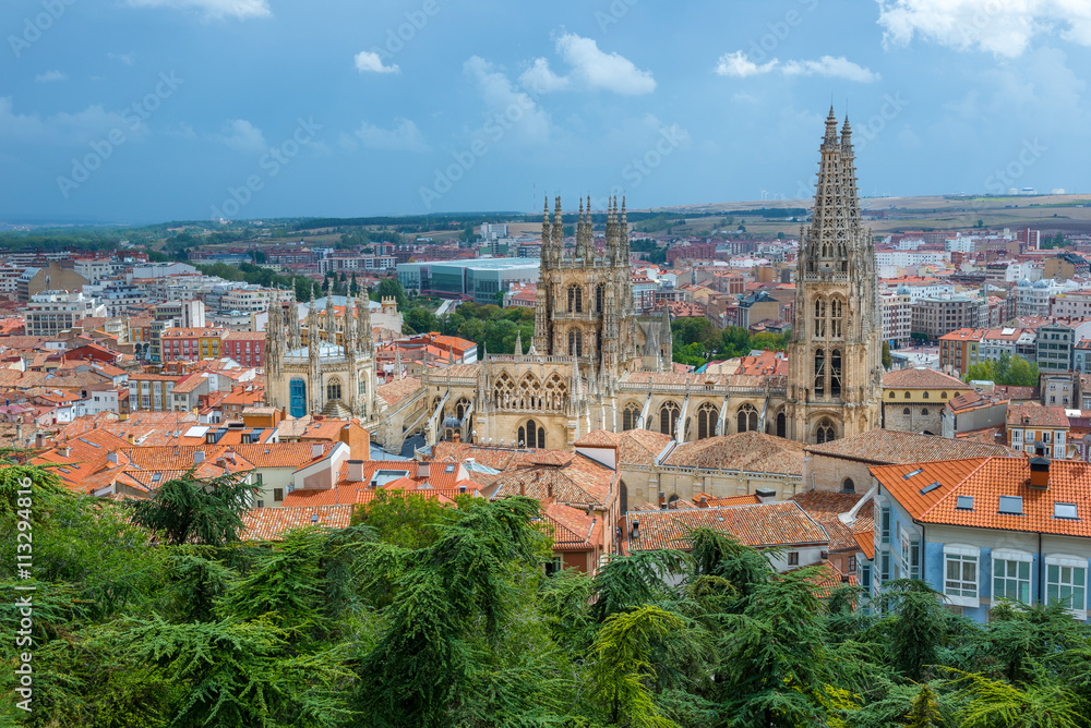 Catedral de Burgos desde el mirador del castillo (España)