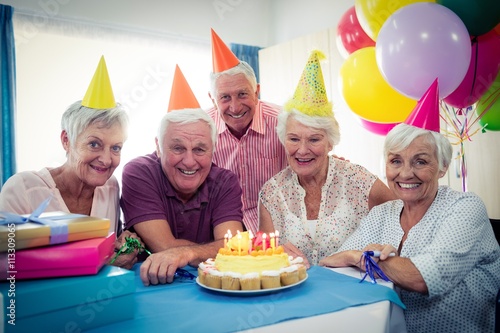 Canvas Print Group of seniors celebrating a birthday