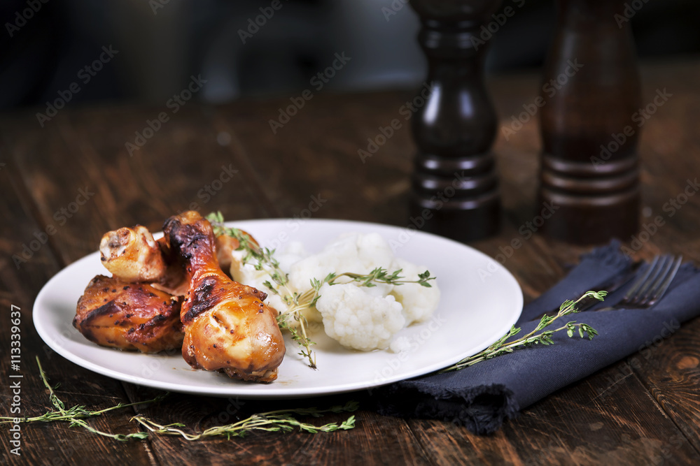 Cauliflower with chicken legs Cauliflower with chicken legs