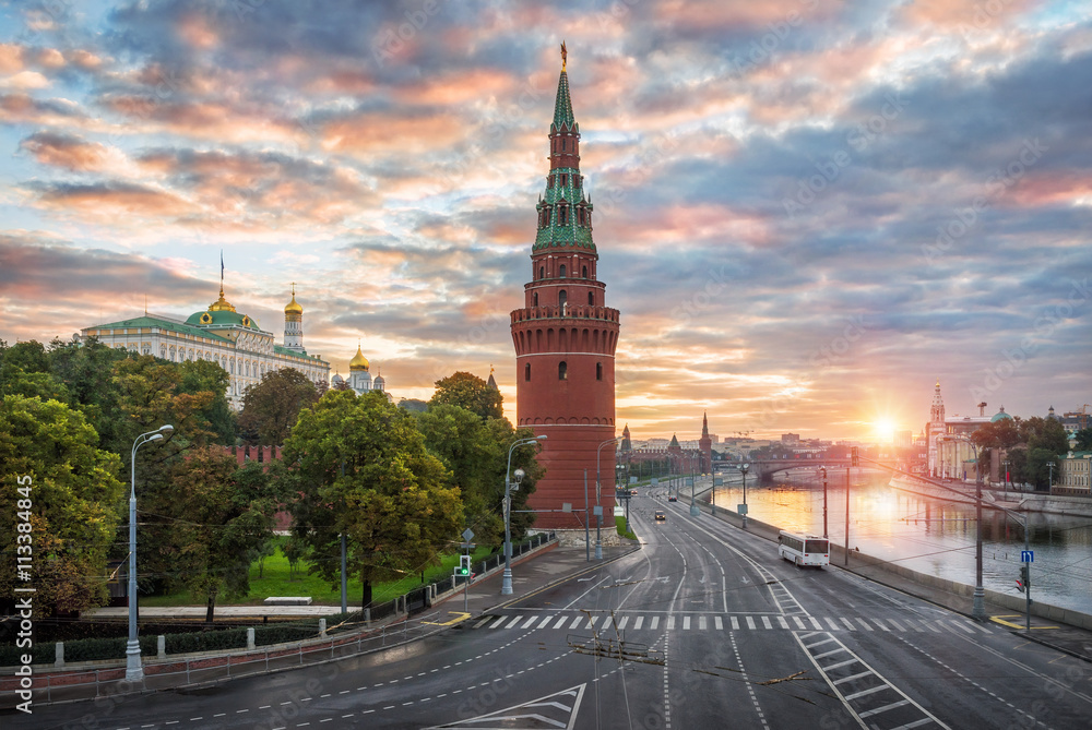 Башня древнего Кремля ancient tower of the Kr