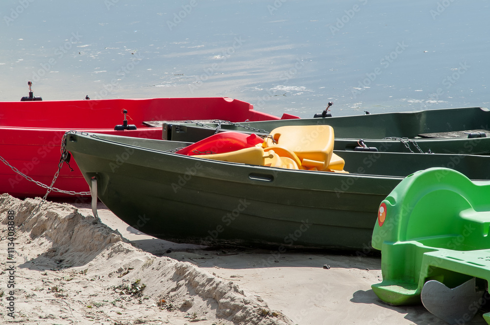 Fototapeta premium plastic colored boats