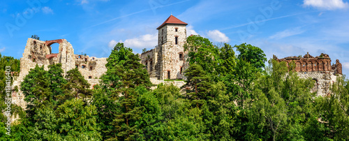 Zamek Tenczyn - Jura Krakowsko-Częstochowska