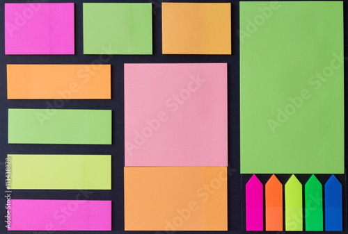 multicolored blank adhesive note papers