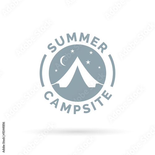 Summer outdoor campsite icon badge with tent and night sky. Vector illustration.