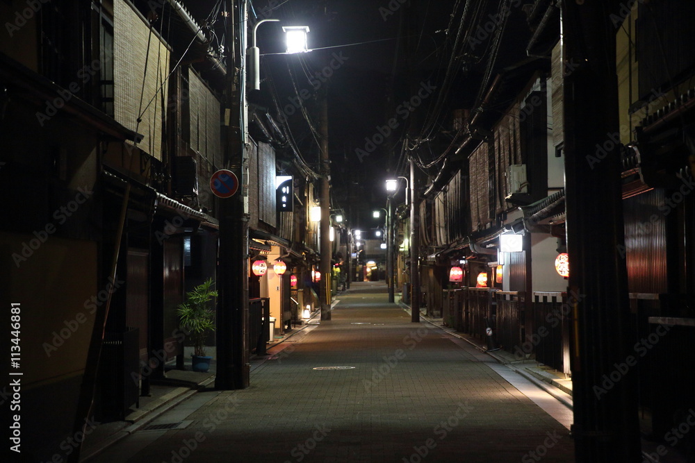 Gion street walk in Kyoto Japan at night