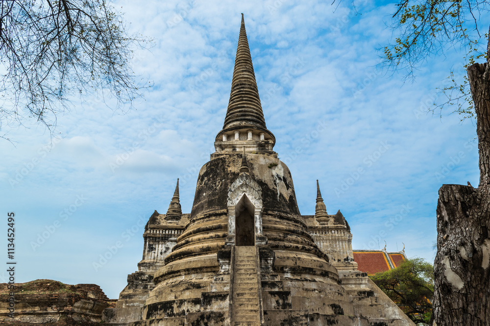Fototapeta premium The Ancient Royal Palace in Ayutthaya of Thailand