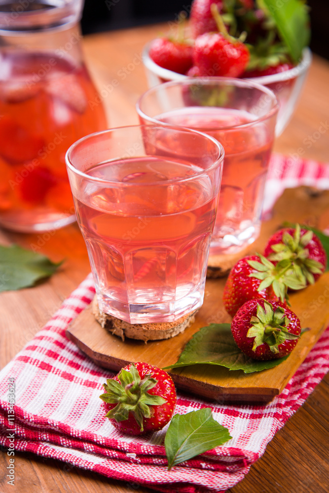 hot strawberrys compote hot strawberrys compote
