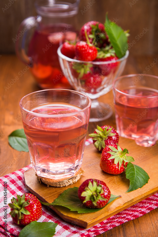 hot strawberrys compote