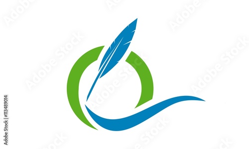 Q letter feather logo
