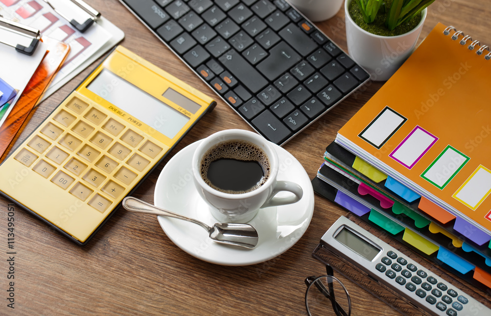Business Objects office expanded in composition on a table Business Objects office expanded in composition on a table