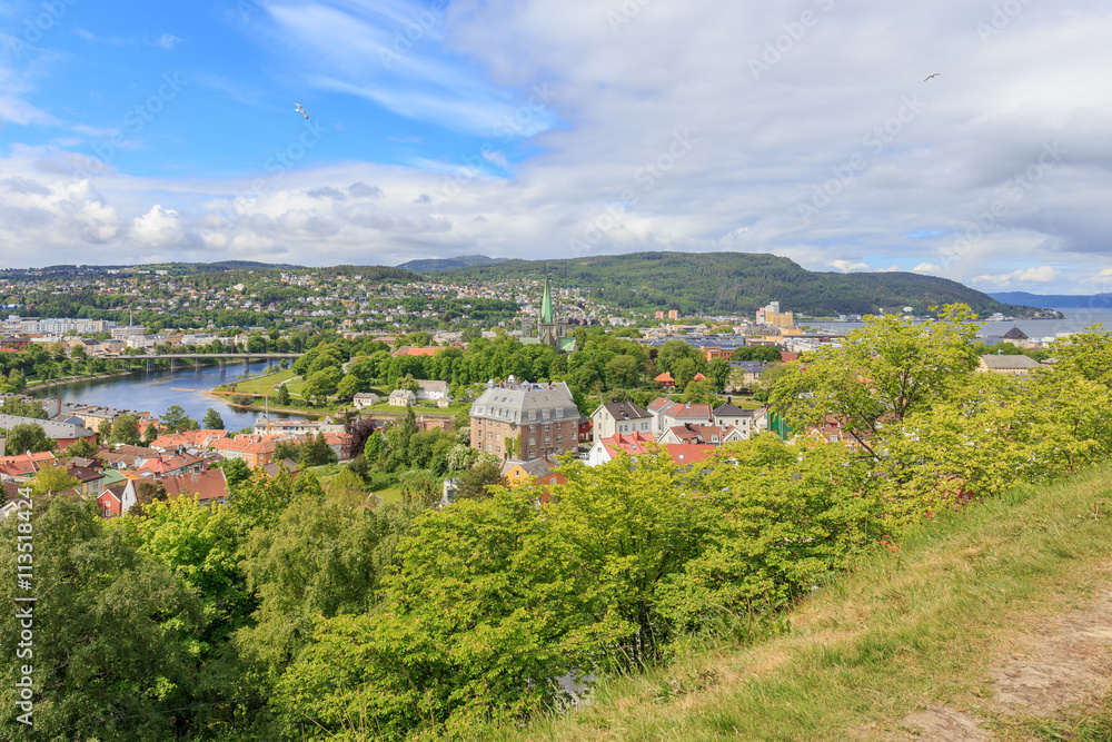Blick auf Trondheim von der Burg Kristiansten