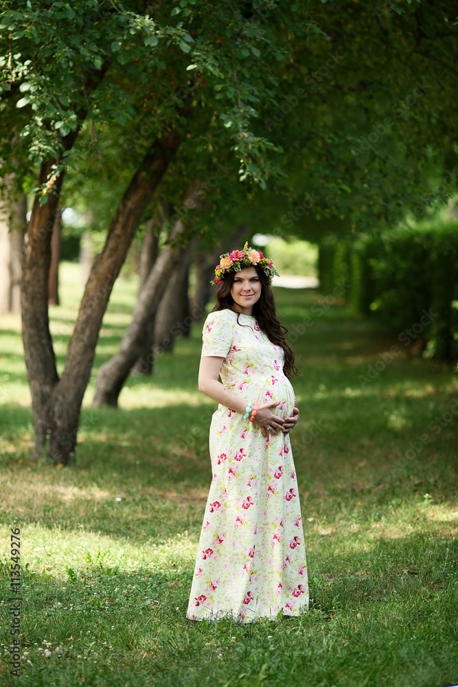 girl waiting for child girl waiting for child