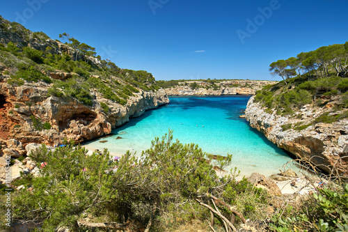 Badebucht im Norden Mallorcas, Sommer und Strand
