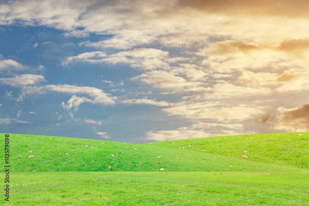 Obraz premium The landscapes sky with clouds and sunrise retouch