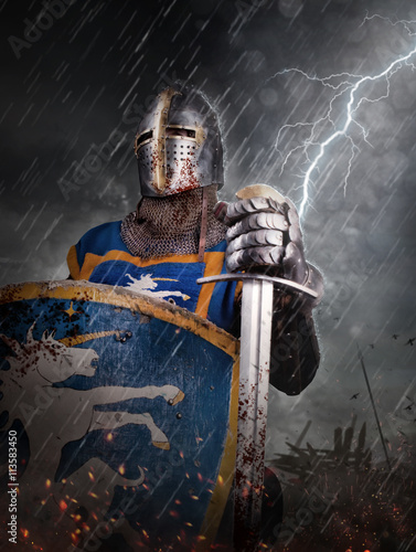 Dekoracja na wymiar  lightning-strikes-a-knight-on-battlefield