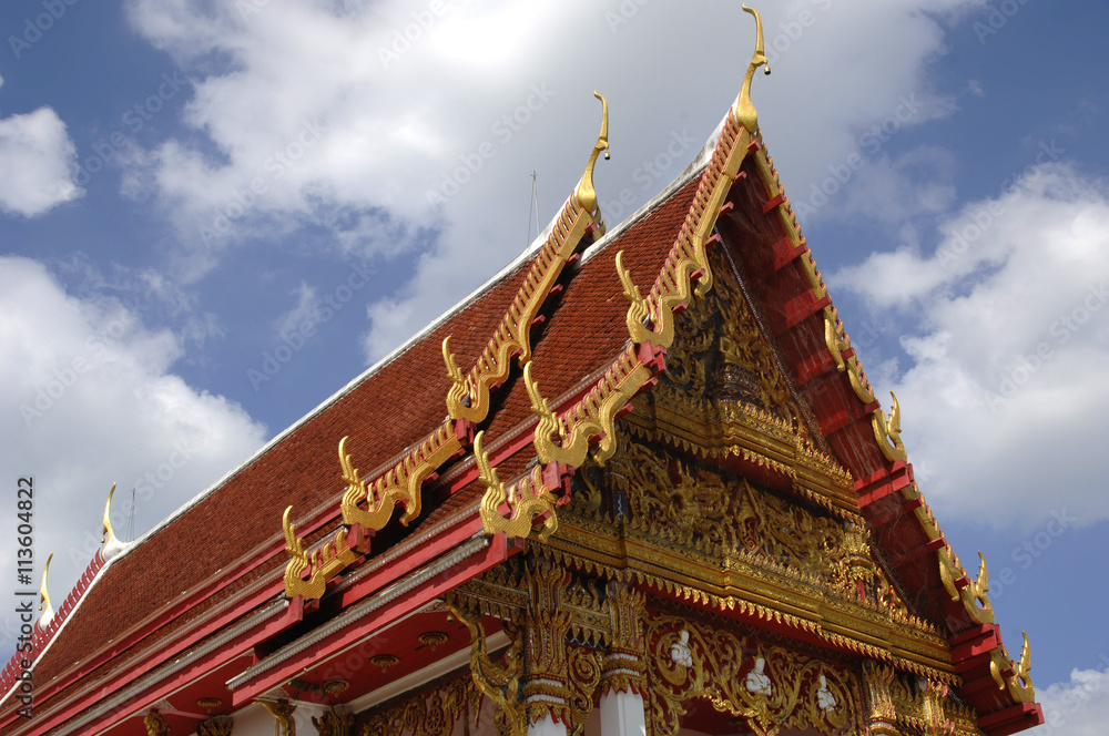 Naklejka premium Buddhistische Tempel und Buddhastatuen in Südostasien