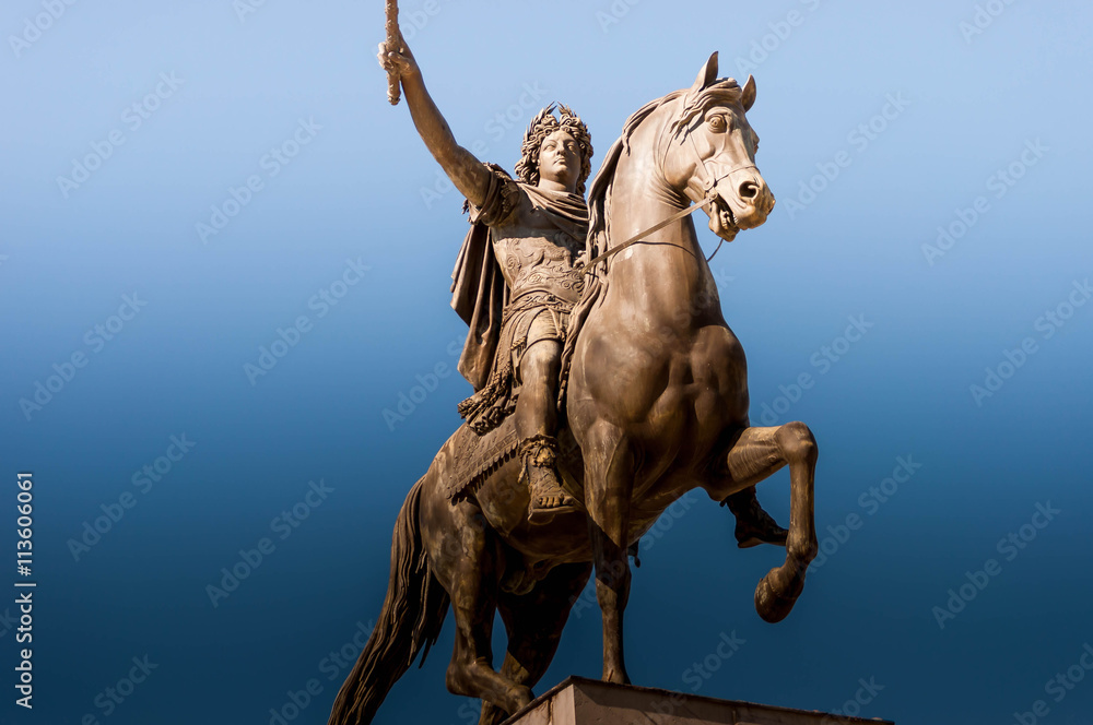 Statue louis XIV. Statue louis XIV.
